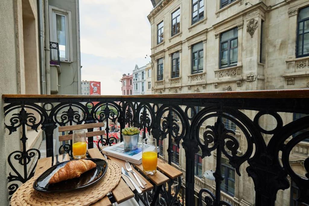 Stunning 2br 1 Min Metro&galata Апартаменты Стамбул